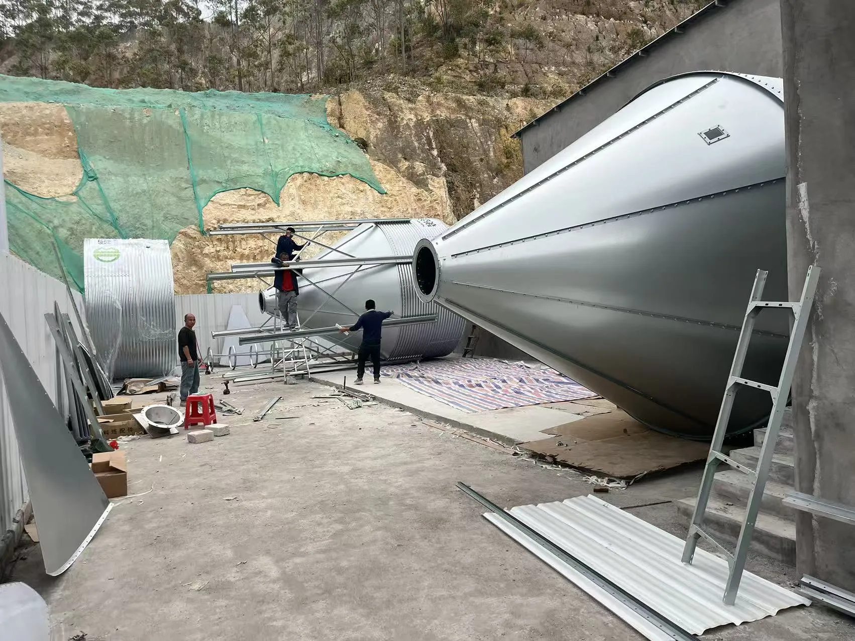 A Debabrother nagyszabású sertésfarm projektje Guangdongban épül, évi 300 000 malac várható kapacitással